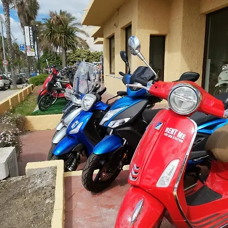 לינה וארוחת בוקר Horizon אלגהרו